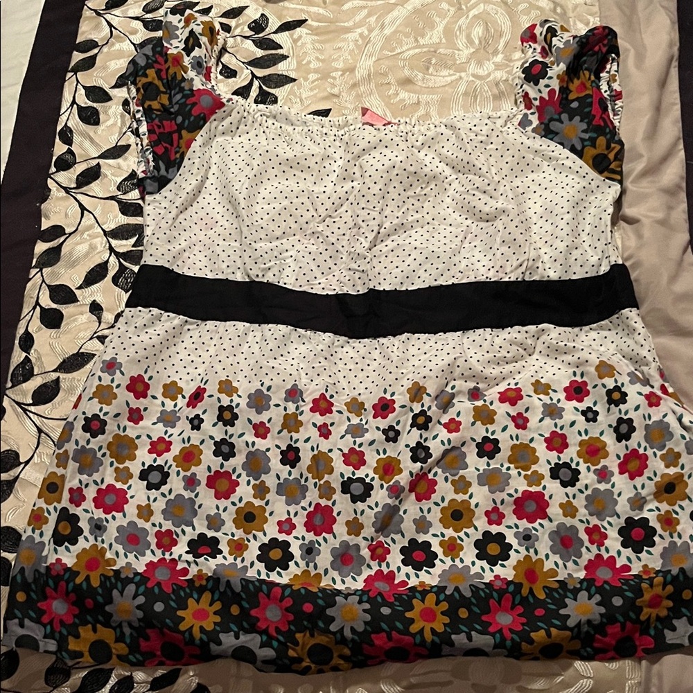 Top with Floral and Polka Dot Design